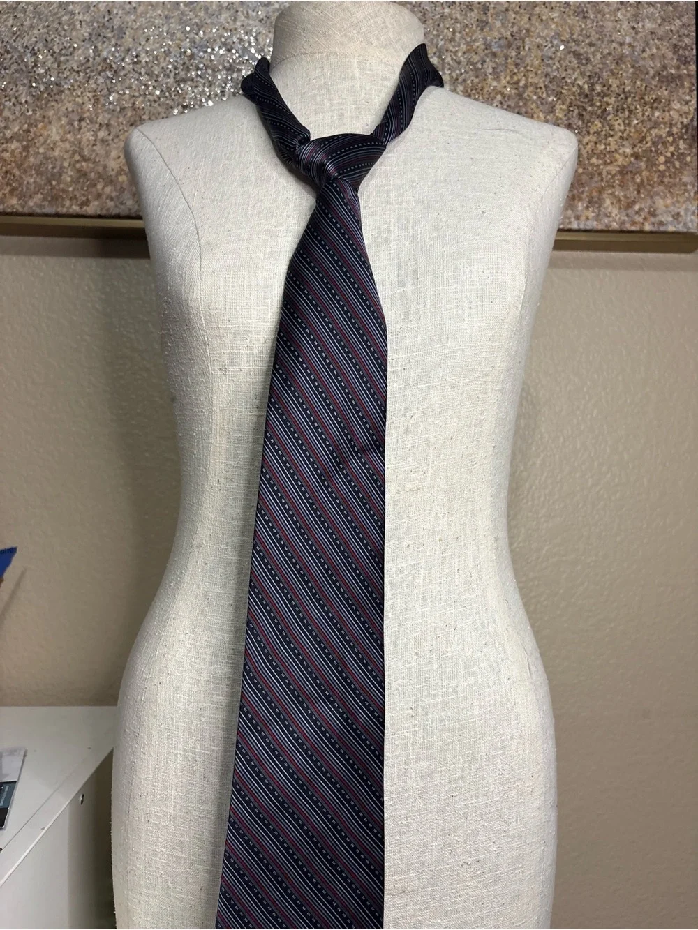 Perry Ellis Portfolio Men’s Silk Blend Striped Tie Black Red Gray Business
